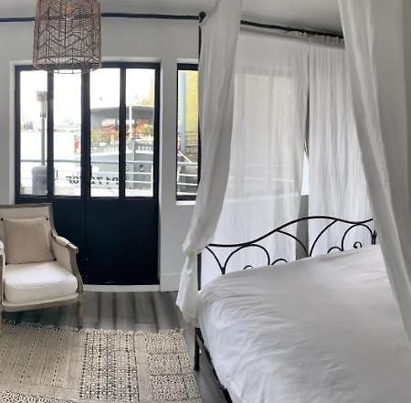 Loft Sur L'Eau Avec Parking Apartman Párizs Kültér fotó