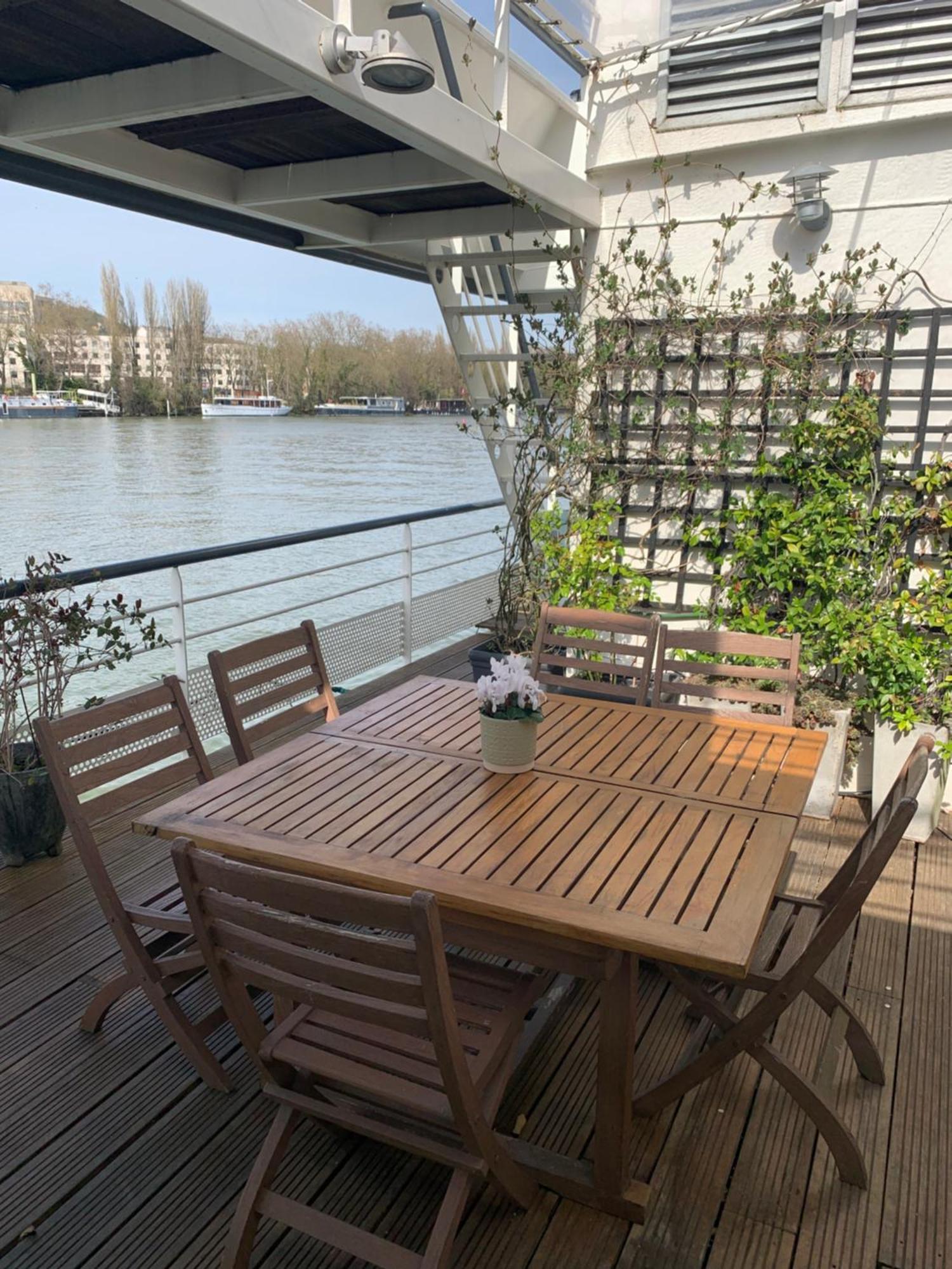 Loft Sur L'Eau Avec Parking Apartman Párizs Kültér fotó